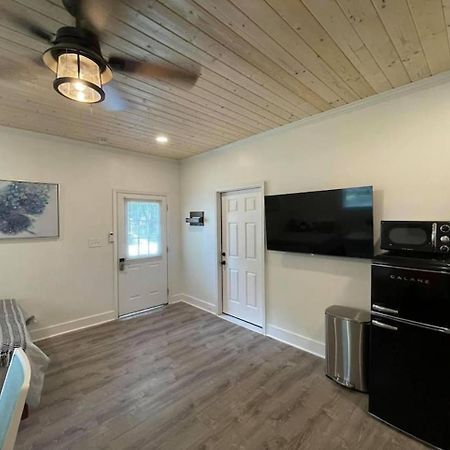 Beautifully Renovated Studio 2 Miles From Marina! Winchester المظهر الخارجي الصورة