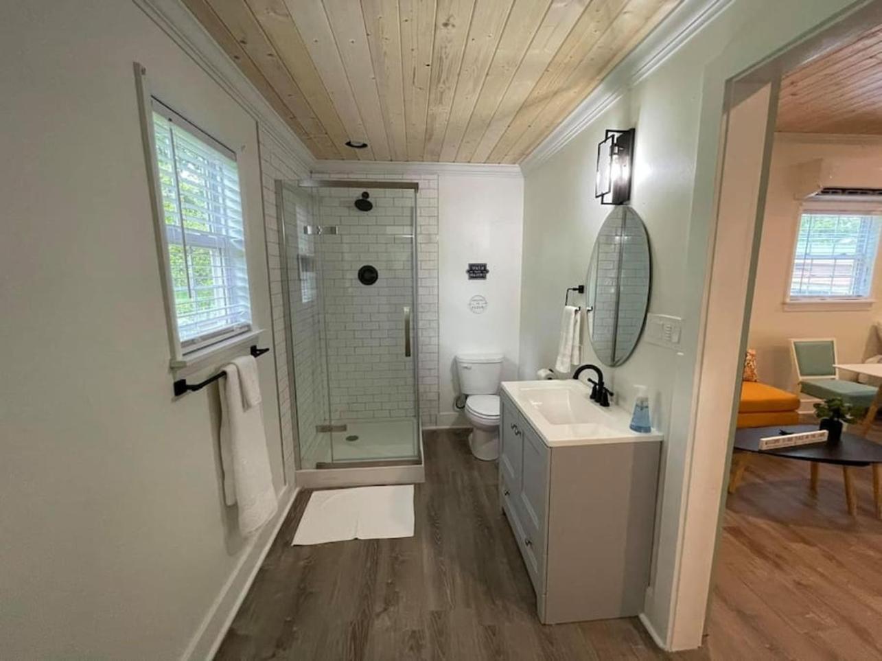 Beautifully Renovated Studio 2 Miles From Marina! Winchester المظهر الخارجي الصورة